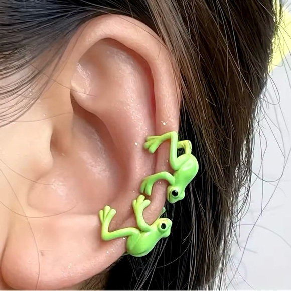 Cute Frog Cuff Clip for Women Non-pierce
Earthy jewelry - Picture 1 of 4